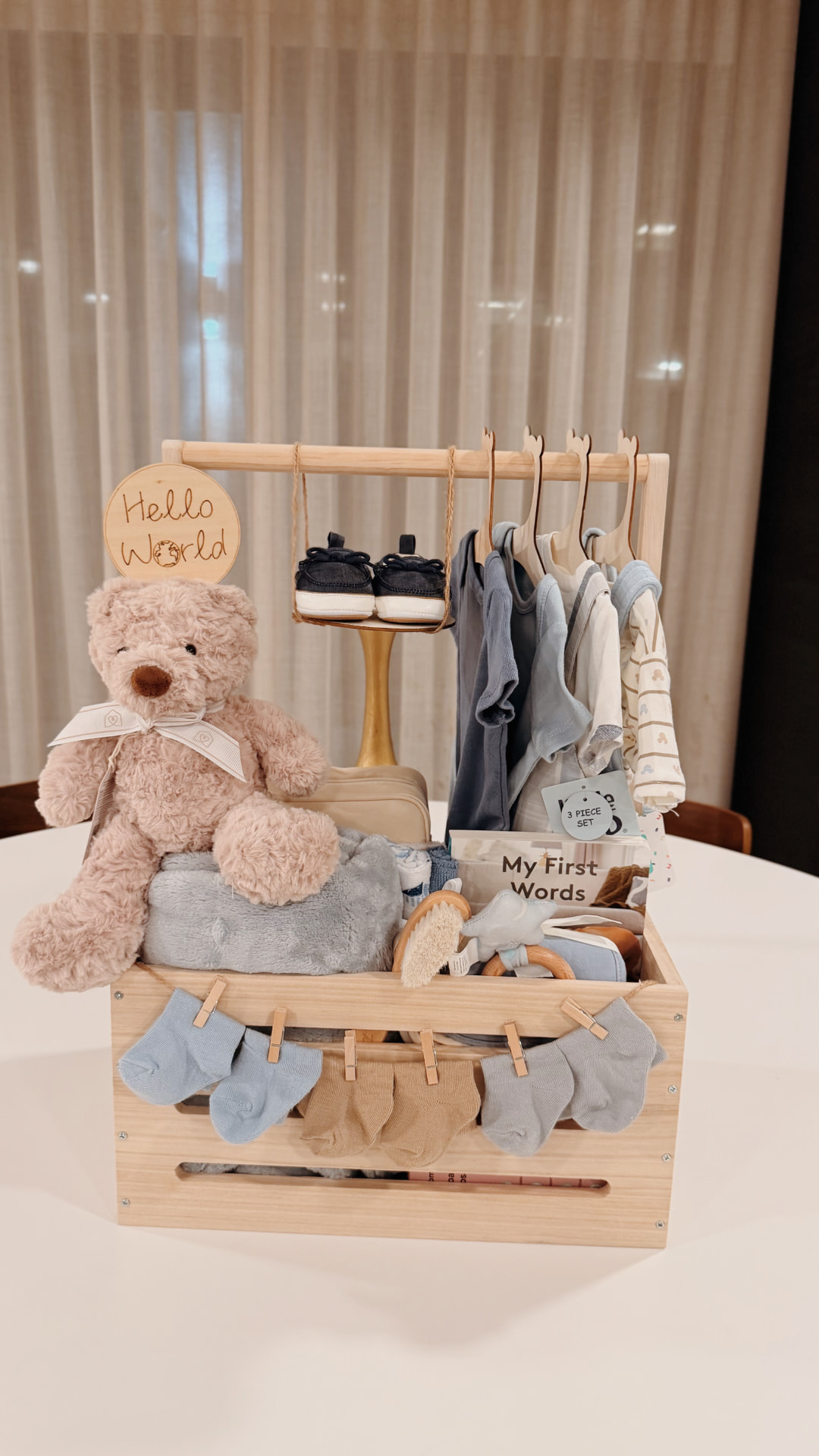Past Wrynne gift shown as an example for Signature Baby Caddy